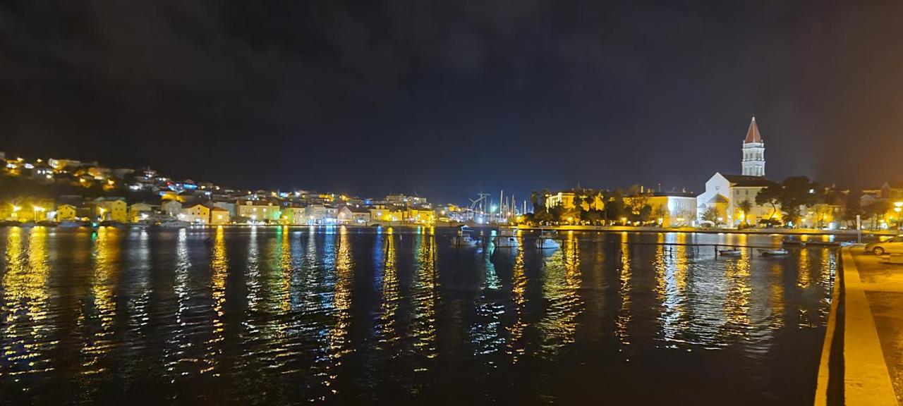 Penthouse Apartman Marcelina In Trogir Exterior photo